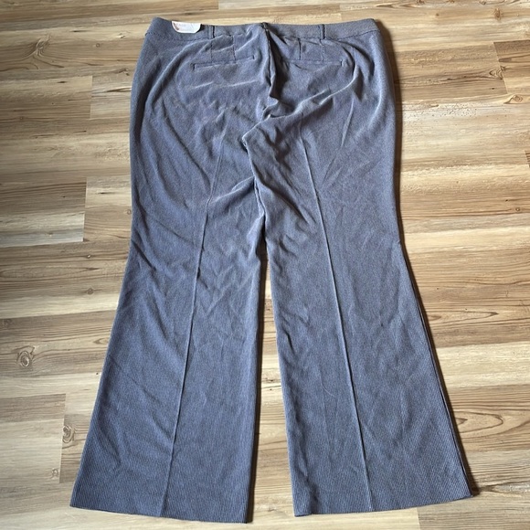 Lane Bryant The Allie Bootcut Pant Blue w/ tiny dot pattern Women’s Plus 22 NWT - Picture 8 of 12